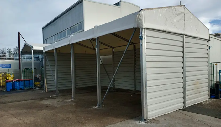 RENTOKIL3 Carpa abierta a medida OMEGANAVE. Naves prefabricadas de ocasión